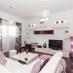 Luxurious Home In Pula *