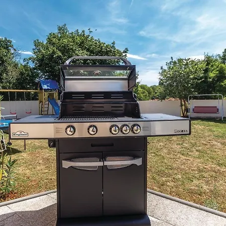 度假居 3 Bedroom Pet Friendly In Pula *