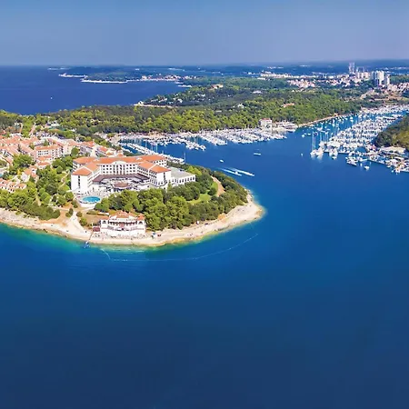 Luxurious Home In Pula
