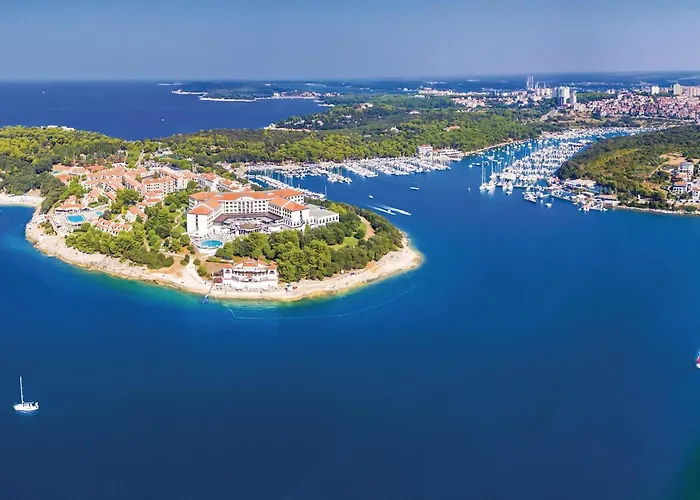 3 Bedroom Pet Friendly Home In Pula