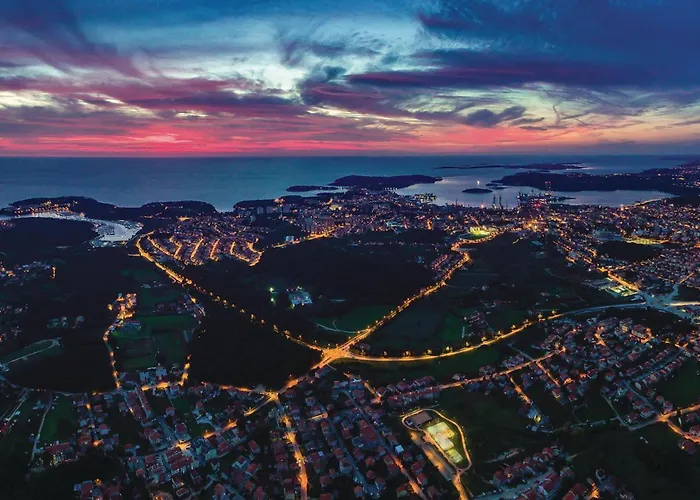 3 Bedroom Pet Friendly Home In Pula Vikendica Pula