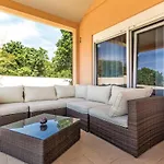 Luxurious Home In Pula Holiday home