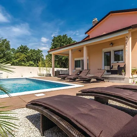 3 Bedroom Pet Friendly In Pula Tatil Evi Pula