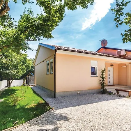 Luxurious Home In Pula