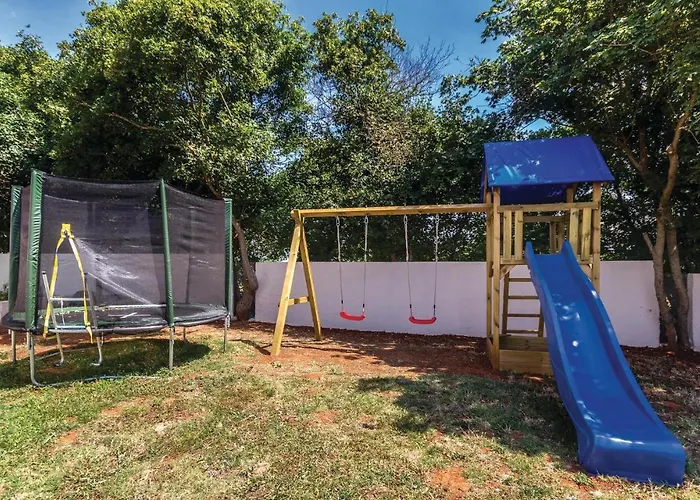 3 Bedroom Pet Friendly In Pula