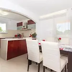 Dom wakacyjny Luxurious In Pula
